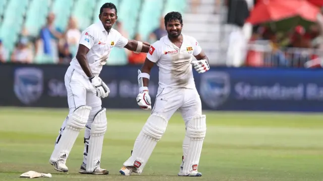 කුසල් ජනිත් පෙරේරා සහ වෙනුර ප්‍රනාන්දු