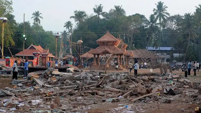 கேரளா புட்டிங்கல் பகவதி அம்மன் ஆலய வெடி விபத்து