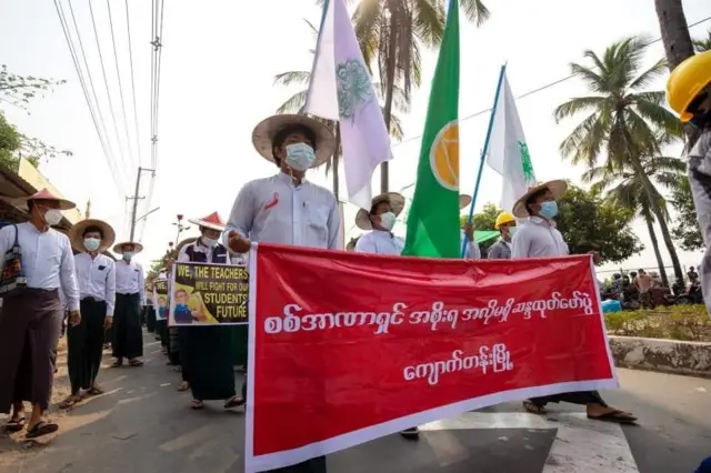 ဆန္ဒပြမှုက ဆရာဆရာမတွေ