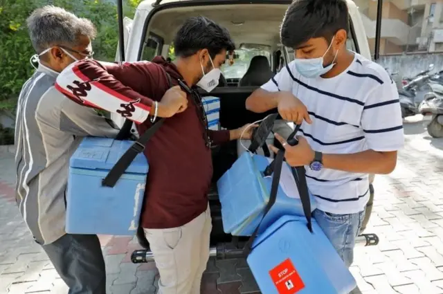 टीकाकरण