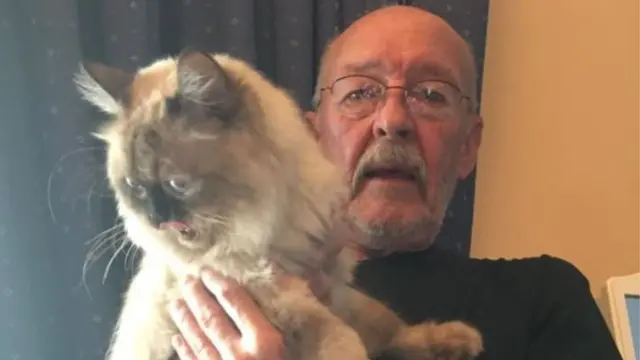 Иэн Лиз и Динки