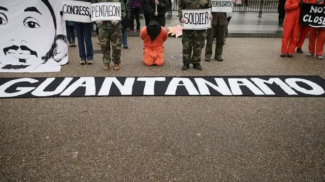 ग्वांतानामो बे के ख़िलाफ़ प्रदर्शन की एक फ़ाइल फ़ोटो
