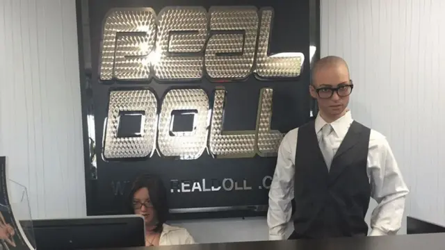 前台迎賓的也是機器人