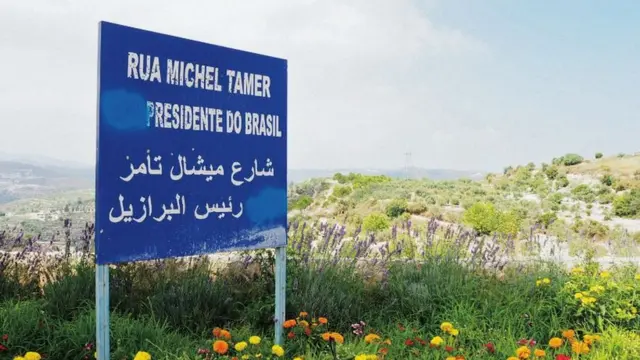 Placajogos da loteria mineiraestrada diz: rua Michel Tamer, presidente do Brasil