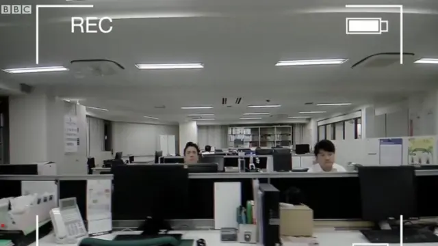 జపాన్ ఆఫీసులో డ్రోన్లు