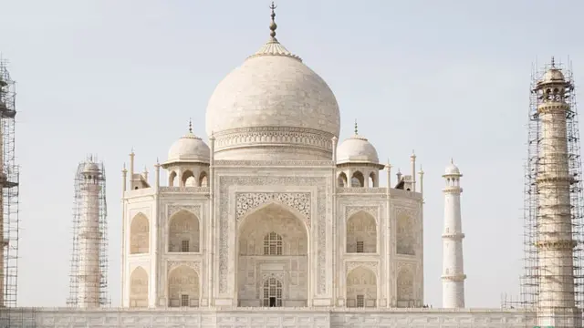 તાજમહેલમાં સમારકામની તસવીર