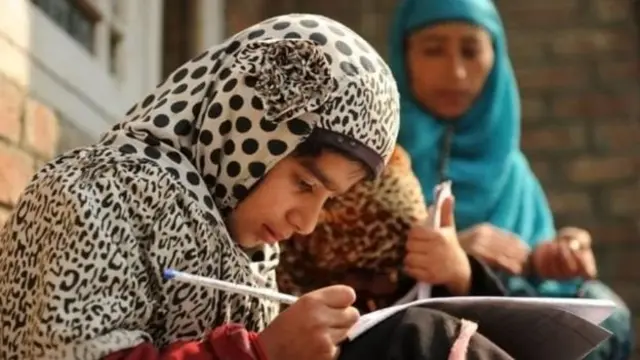 مدرسے کی بچیاں