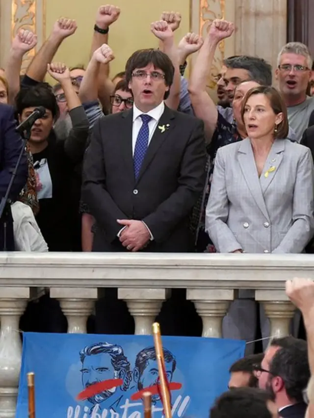 Parles Puigdemont en el Parlamento catalán.