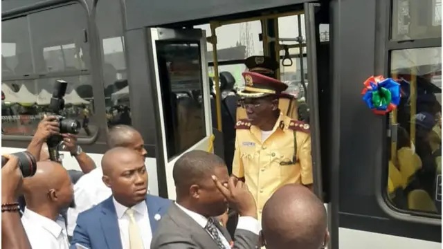 Babajide Sanwo-Olu ninu aṣọ LASTMA