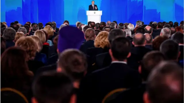 Владимир Путин говори пред Федералном скупштином Русије