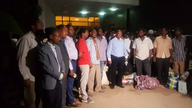 Lammiilee Itoophiyaa mana hidhaa Sudaanii gadi dhiifaman, Hojjettoota Imbaasii Itoophiyaa Sudaan jiran waliin