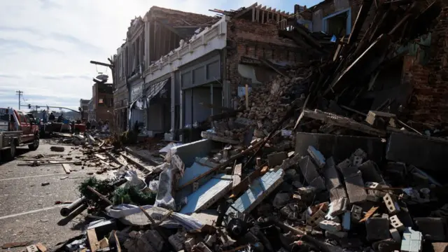 Edificaciones colapsadas en Mayfield