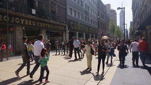 Gente caminando en Ciudad de México