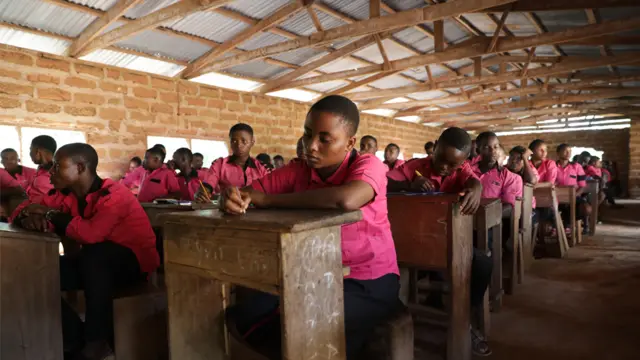 Dem no dey allow Ubang children to speak dia language for school