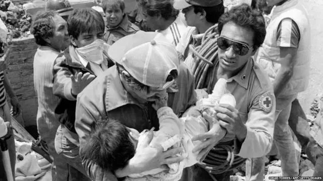 मेक्सिकोतील भूकंपाचा फोटो