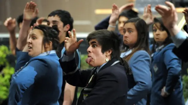 'Asalin masu magana da Ingilishi sun fi sanin harshe guda'