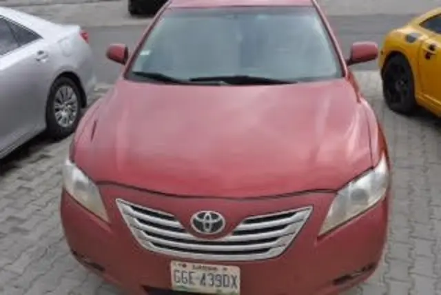 Cars wey EFCC recover from suspect hand