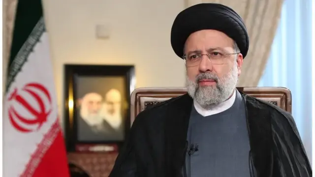 فائزه هاشمی رفسنجانی گفته است که ابراهیم رئیسی "کارهای نیست و عدهای در پشت پرده رئیسجمهور را اداره میکنند و بر تصمیمگذاری او تاثیر میگذارند"