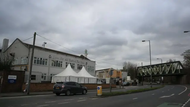 Lingkungan Masjid Baitul Futuh