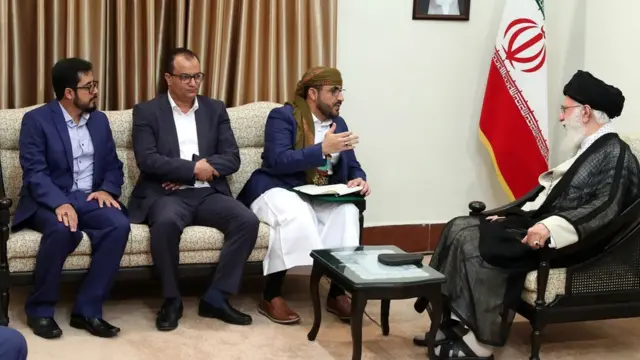 إيران تنفي تسليحها للحوثيين