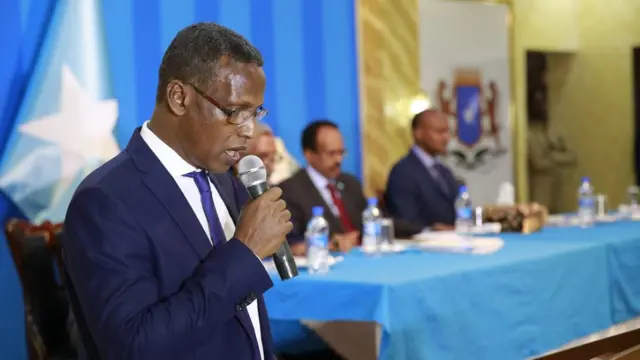 Wasiirka isgaarsiinta Soomaaliya Cabdi Cashuur Xasan