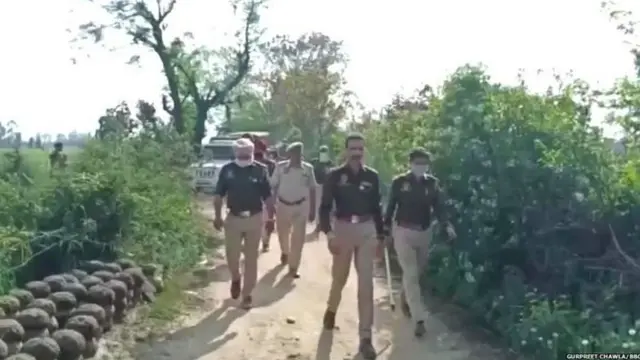 ਪਠਾਨਕੋਟ ਵਿੱਚ ਪੁਲਿਸ ਪਾਰਟੀ