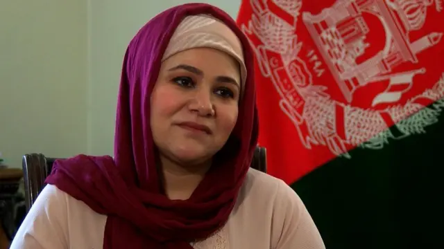 نرگس نهان