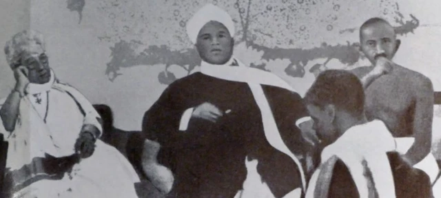 అనీ బిసెంట్, గాంధీ