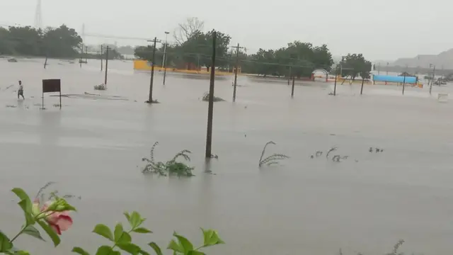 నిర్మల్ జిల్లాలో గ్రామాలను ముంచెత్తిన వరద