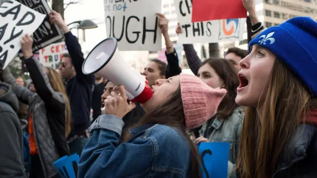 Учасники "Маршу за наші життя"