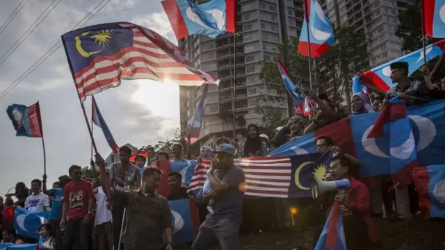 Salah satu alasan rakyat Malaysia memilih Pakatan Harapan adalah perbaikan standar hidup sehari-hari.