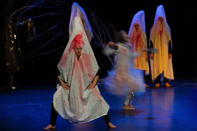 کرکس، عمق سیاهی