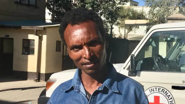 ደብዳበ ከቕበል ዝመፀ ኣቦ ኣብ ቤት ፅሕፈት ቀይሕ መስቀል