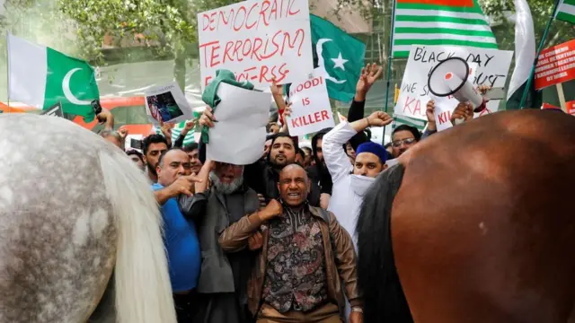 کشمیر، لندن