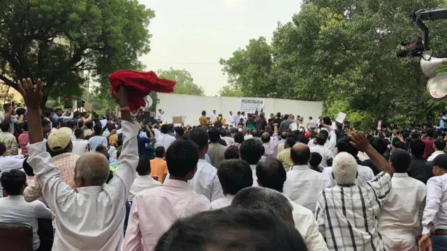 जंतर मंतर पर विरोध प्रदर्शन