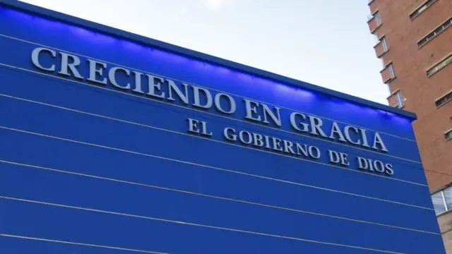 Frente templo Creciendo en Gracia