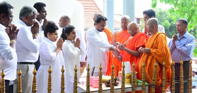 Facebook/Wimal_Weerawansa