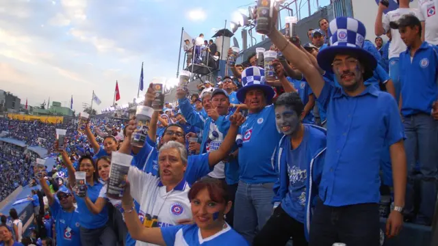 Aficionados de Cruz Azul