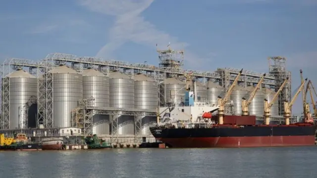 У 2016 році COFCO побудувала в Миколаєві зерновий термінал вартістю 75 млн доларів. На ньому створили 160 робочих місць