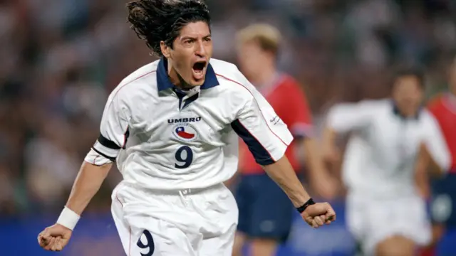 చీలీ ఆటగాడు ఇవాన్ జమరోనో