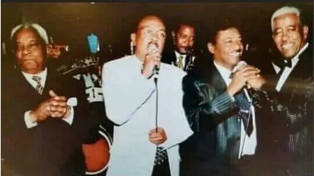 ድምጻዊ ሚኒሊክ ወስናቸው፣ ጥላሁን ገሠሠ፣ አለማየሁ እሸቴና ማህሙድ አሕመድ [ከግራ ወደ ቀኝ]