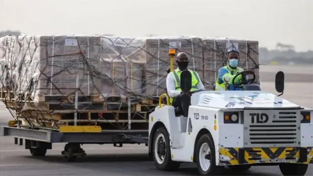 Oxford Astrazeneca vaccine land Ghana