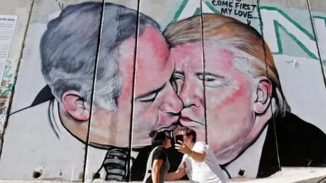 gambar Trump dan Netanyahu.