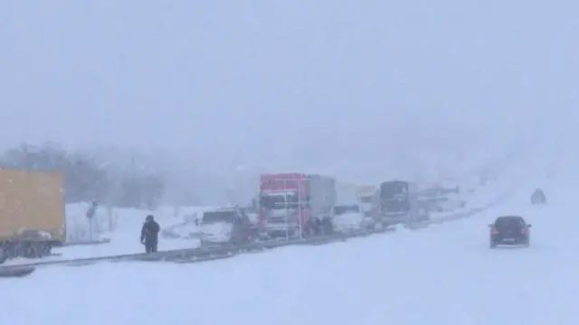 Погода сніг