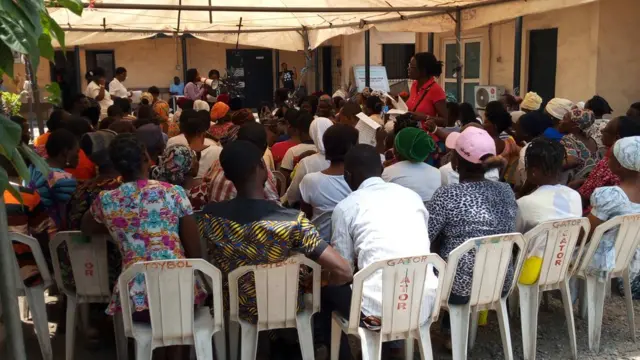 Picture of Plenty patients wey dey wait for Health Centre Surulere