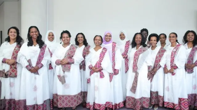 ጠቅላይ ሚንስትሩ ከካቢኔያቸው 50 በመቶውን ሴቶች አድርገዋል