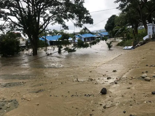 banjir sentani