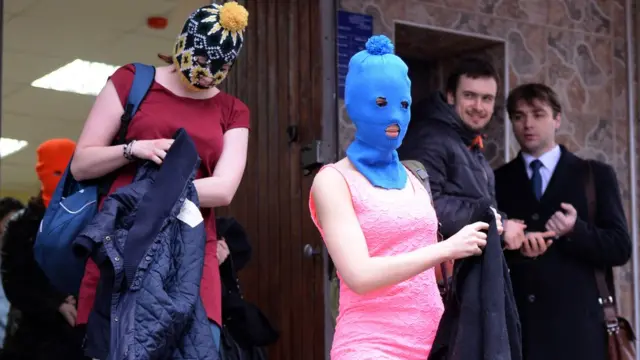 Участницы Pussy Riot Надежда Толоконникова и Мария Алехина