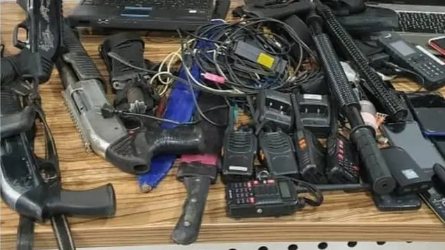 Igboho Vs DSS: Igboho dúpẹ́ tiẹ pé, ìbọn lásan ni Buhari gbé sí ọ nígba kìí ṣe adó olóró- Deji Adeyanju