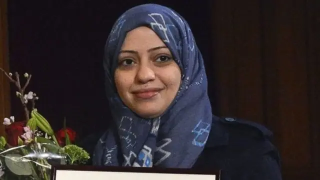 சமர் படாவி, பெண்ணிய செயற்பாட்டாளர்